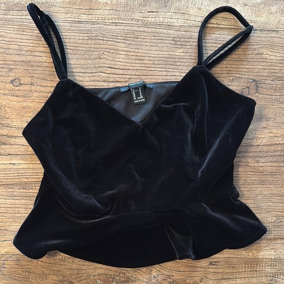 Elegant Black Velvet Women's Top - Picture 1 of 6